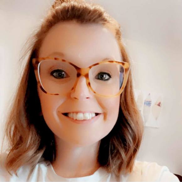 Meet your Posher, Heather - Picture 1 of 1